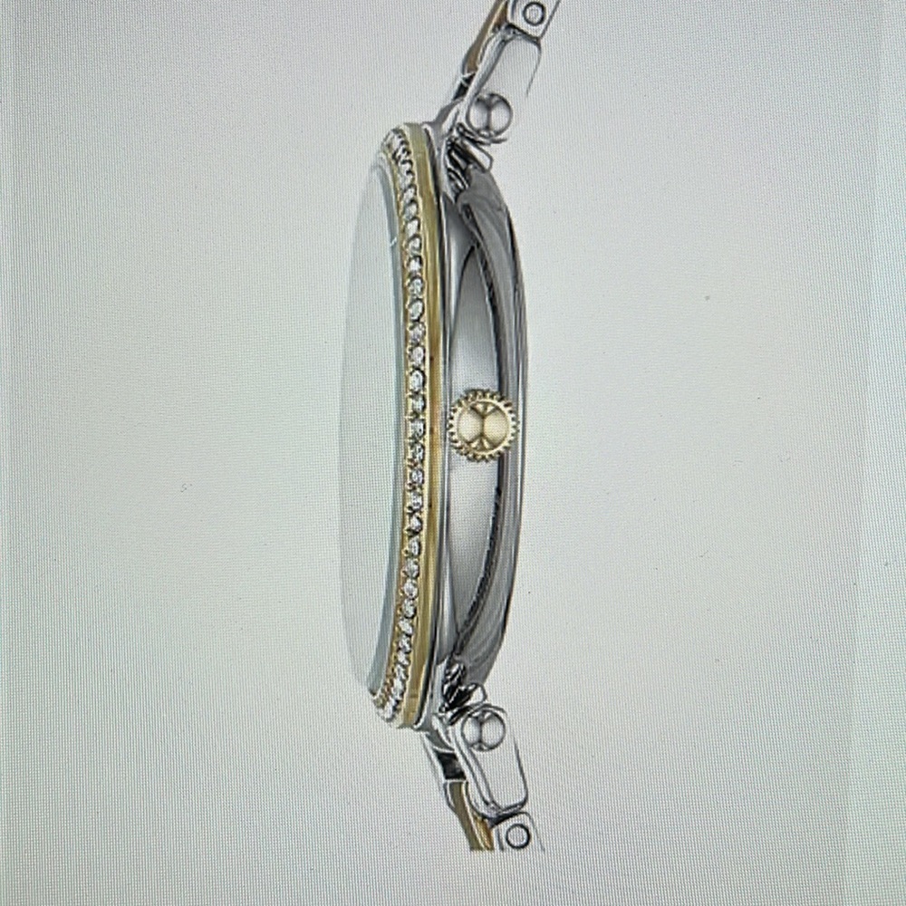 Fossil Womanβs Watch with diamond rhinestones in circle